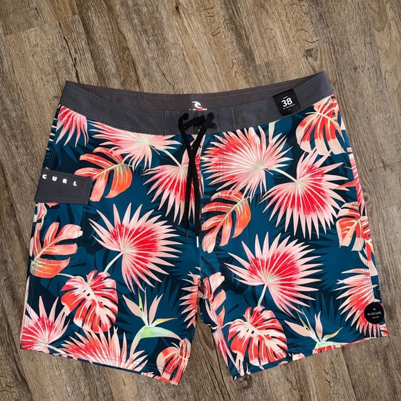 Rip Curl • Palm Performance Board Shorts - Picture 1 of 7